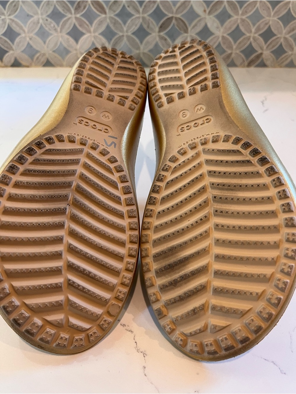 CROCS Kadee II Metallic Gold Double-Strap Strappy Slide Sandals Women's Size 9 - Picture 10 of 12